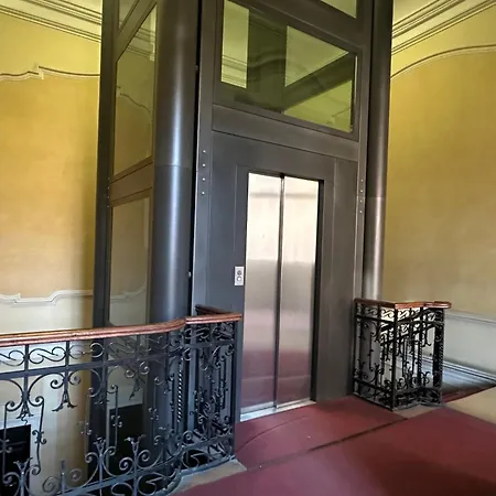 Apartmán Largo Castello Ferrara