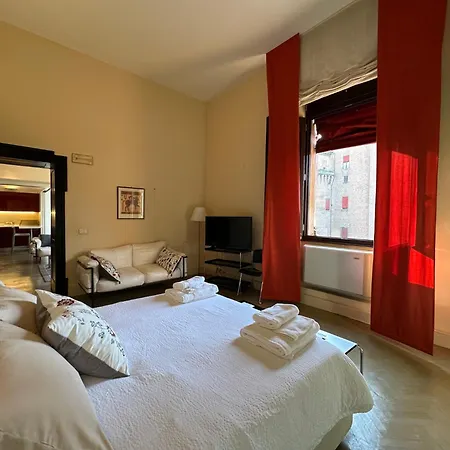 Largo Castello *
