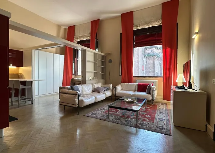 Largo Castello Апартаменты Феррара